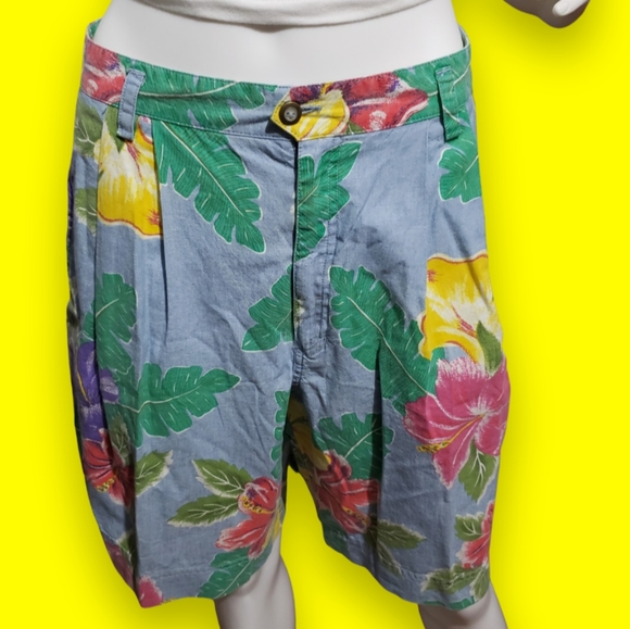 NWT Vintage Liz Wear Womens Size 12 bermuda Shorts Pockets Floral - Picture 1 of 10